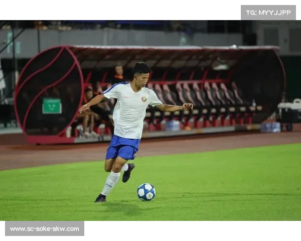 欧洲足球锦标赛的辉煌历程与激烈对抗揭示欧洲足坛的终极荣耀 欧洲足球锦标赛的辉煌历程与激烈对抗揭示欧洲足坛的终极荣耀